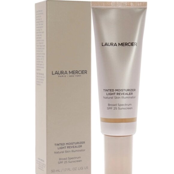 Laura Mercier Tinted Moisturizer Light Revealer Illuminator SPF 25 - 4C1 Almond - Picture 1 of 1